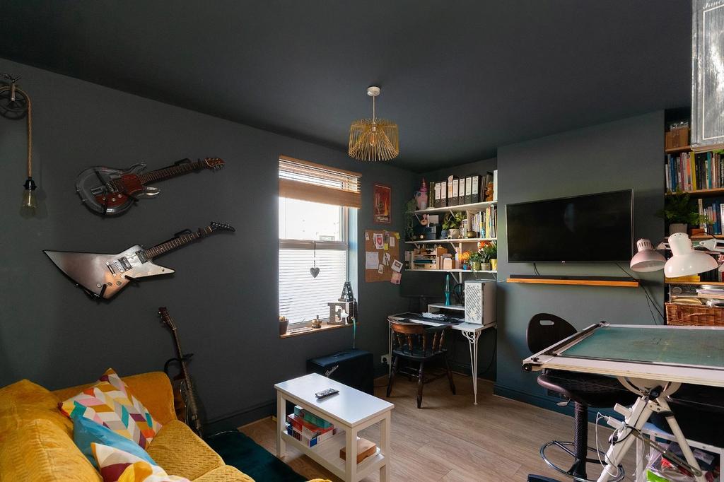 0 M2 SVP - Bedroom G.jpg