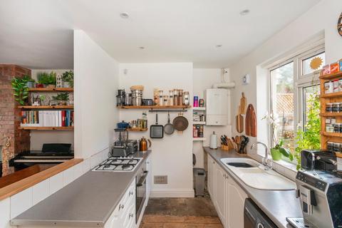 2 bedroom end of terrace house for sale, Montgomery Street, Victoria Park