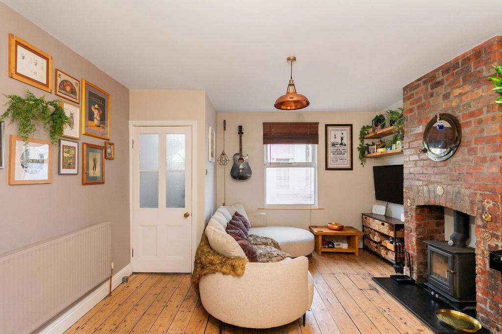 0 M2 SVP - Living Room D.jpg