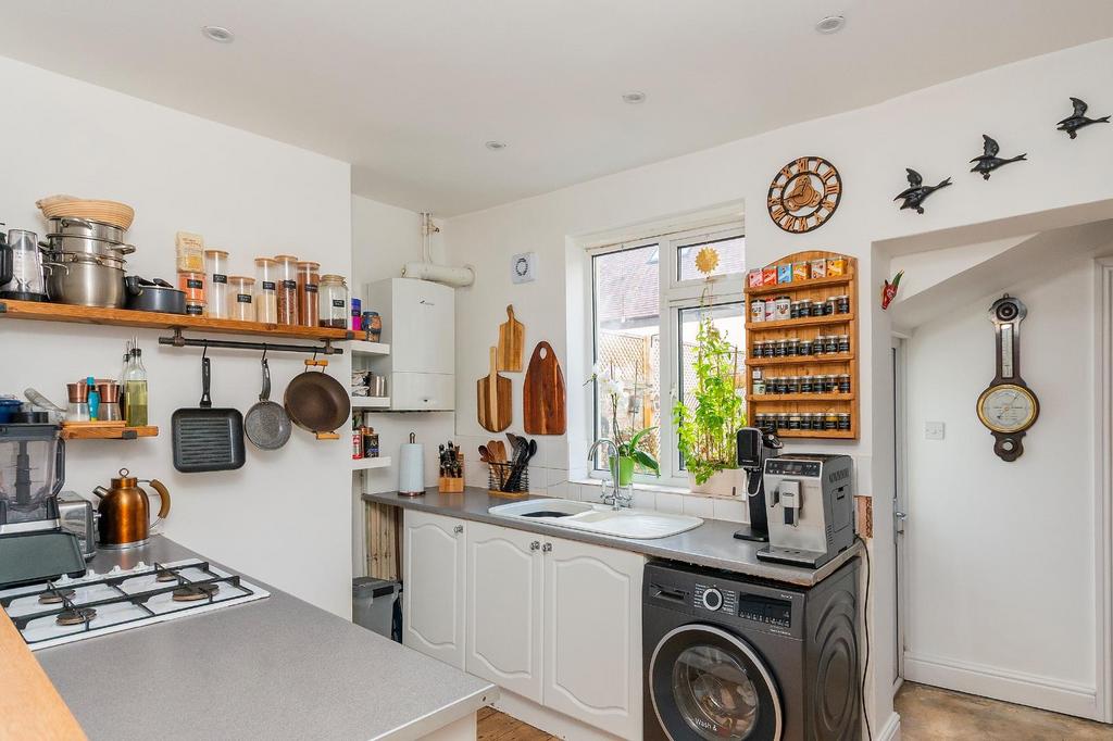 0 M2 SVP - Kitchen D.jpg