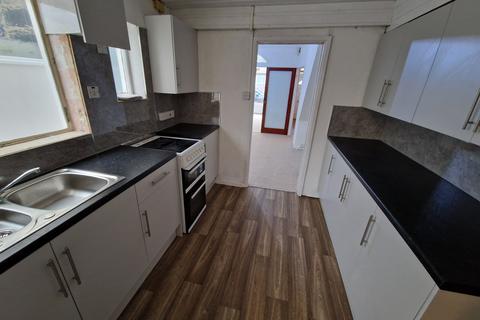 3 bedroom terraced house to rent, Gordon Terrace, Somerset TA6