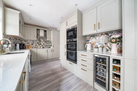 4 bedroom semi-detached house for sale, Chapman Road, Belvedere, DA17