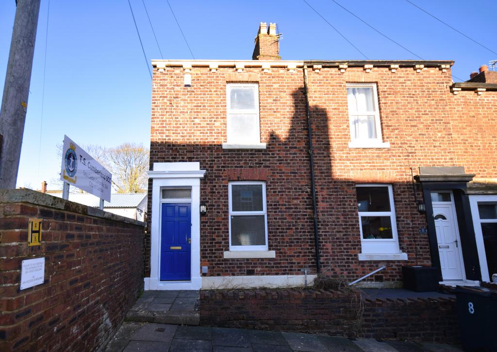 2 bed terraced house to rent Nicholson Street, Ca