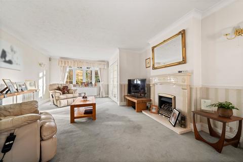 2 bedroom semi-detached house for sale, Howard Road, Berkshire RG40