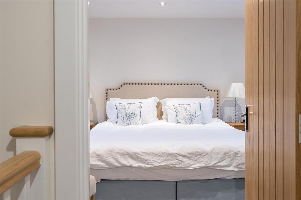 Maple Bed2.jpg