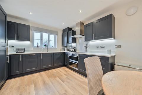 undefined, Maple Grove, Ivybridge PL21