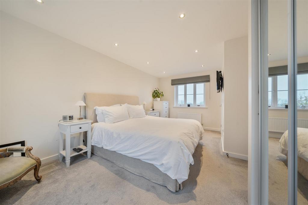 Maple Bed 1..jpg