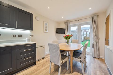 undefined, Maple Grove, Ivybridge PL21