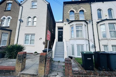 1 bedroom flat for sale, Albert Road, London