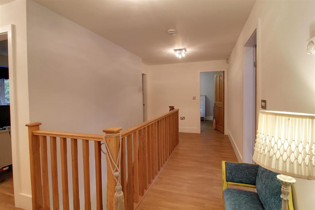 IMG 0892-IMG 0894.jpg