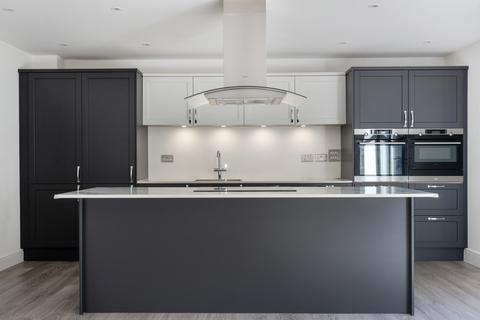 4 bedroom semi-detached house to rent, Pelverers Farm, The Slade, Lamberhurst, Tunbridge Wells, Kent, TN3
