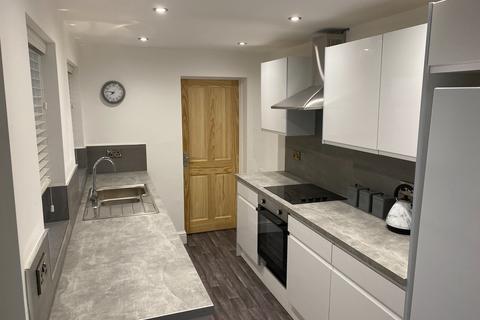 4 bedroom terraced house to rent, Thorpe Road, Melton Mowbray, LE13