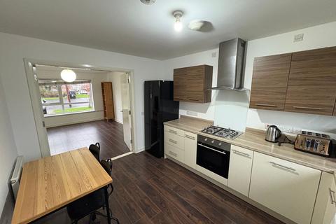 2 bedroom terraced house to rent, Canmore Street, Glasgow, G31