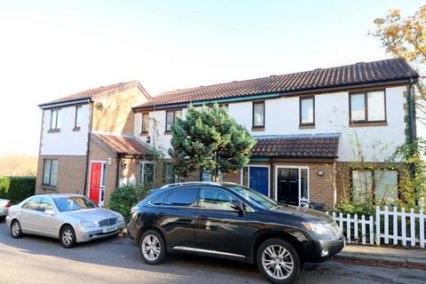1 bedroom flat to rent, Lansdowne Wood Close, West Norwood, SE27