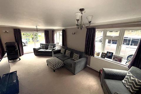 4 bedroom detached bungalow for sale, Plaistow Lane, Bromley