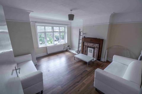 5 bedroom semi-detached house to rent, St Chads Drive, Headingley LS6