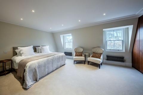 3 bedroom apartment for sale, Flat 3, 45 Wilton Crescent, London, SW1X 8RX
