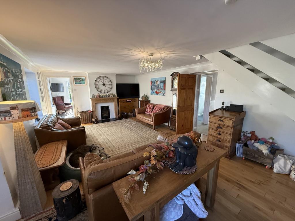 Spacious Family Lounge