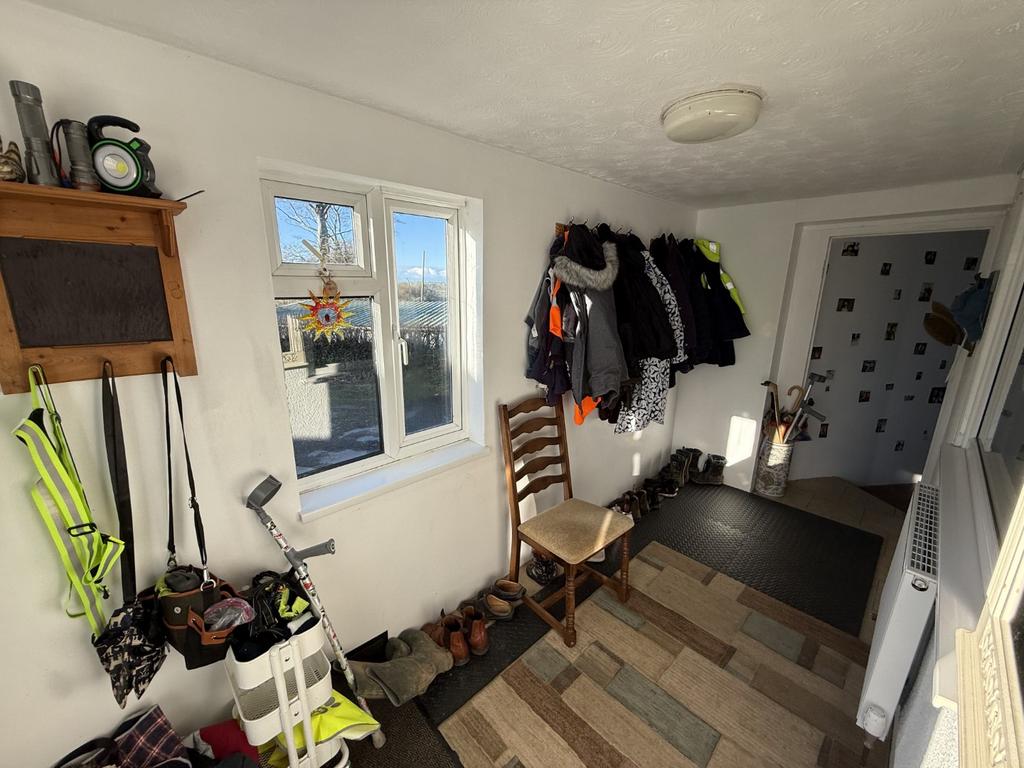 Rear Boot Room
