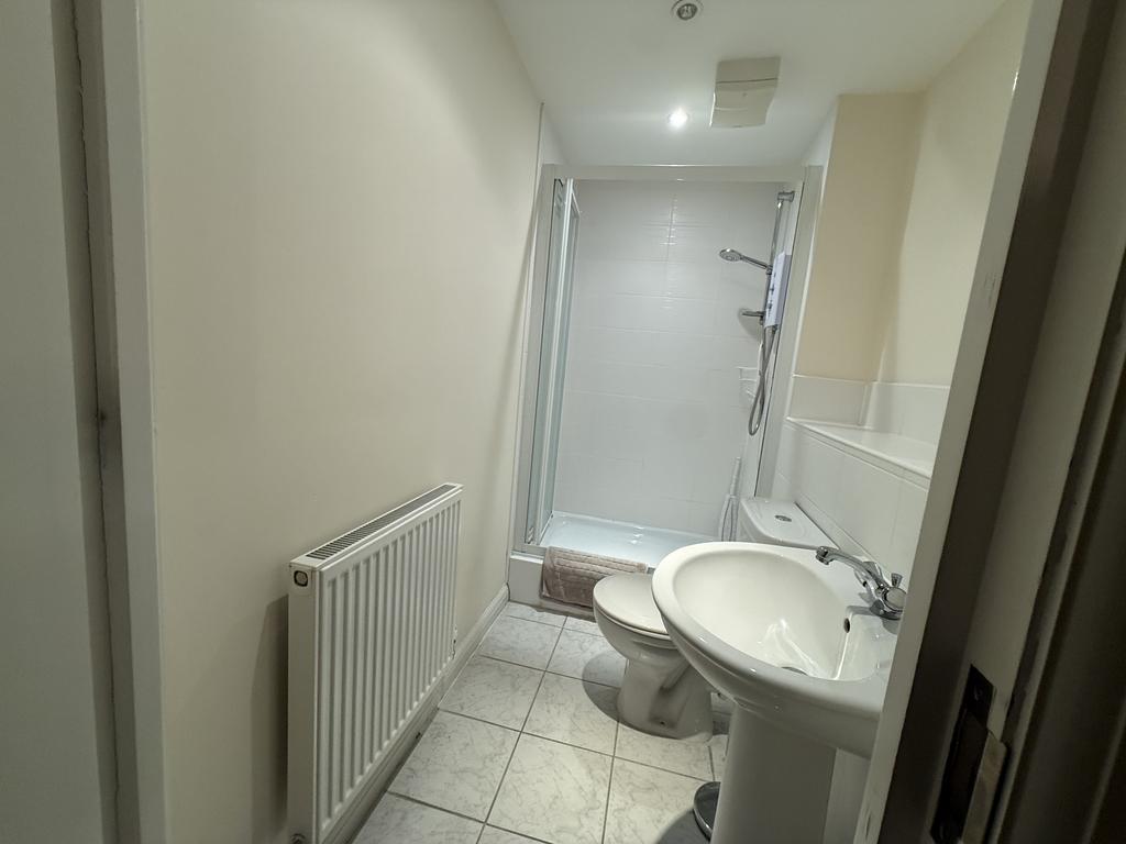 Master bedroom ensuite