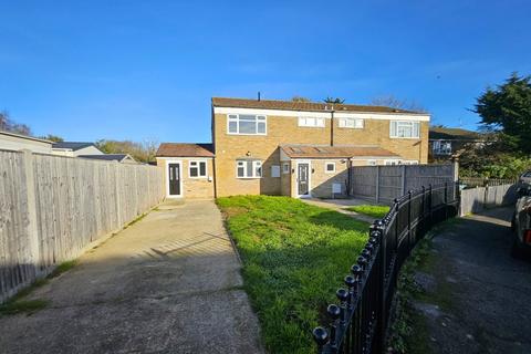 undefined, Walton-on-Thames, Surrey, KT12