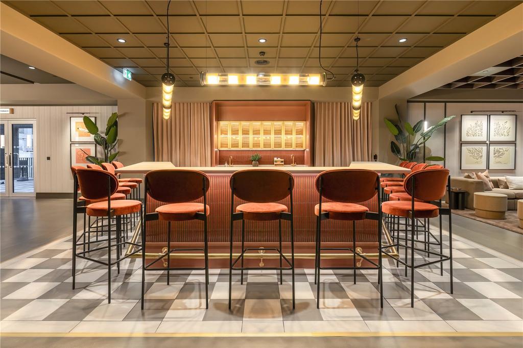 Resident&#39;s Event Bar