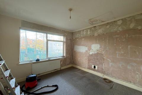 undefined, Flat 13 Cedar Court, Upper Park Road, New Southgate, London, N11 1RU