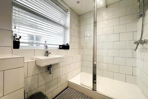 undefined, Stroud Road, Gloucester GL1