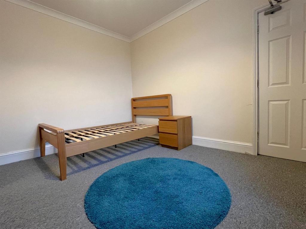 Room 2 v.2.jpg