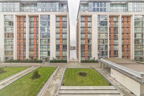Western Gateway, London E16