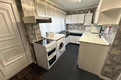2 bedroom semi-detached house for sale, 39 Wetherby Drive, Royton, Oldham, OL2 5TA