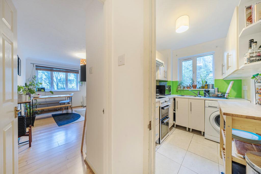 Kitchen/Lounge