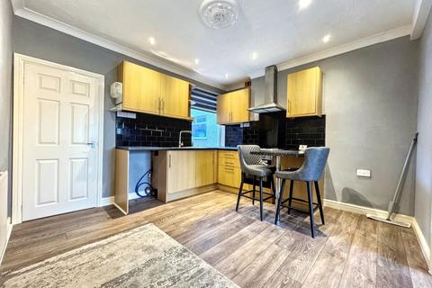 3 bedroom terraced house to rent, Doe Quarry Terrace, Sheffield S25