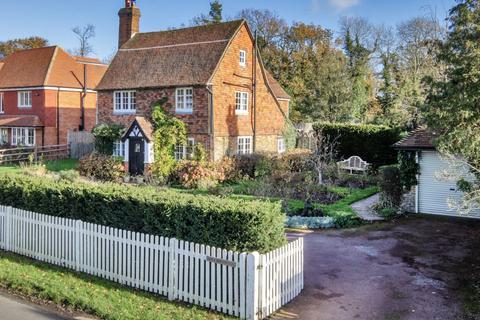 4 bedroom detached house for sale, Maidstone Road, Horsmonden, Tonbridge, Kent, TN12