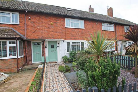 Pulborough Avenue, Eastbourne, BN22 9QX