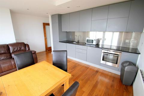 2 bedroom apartment to rent, Newport Road, Cardiff, CF24
