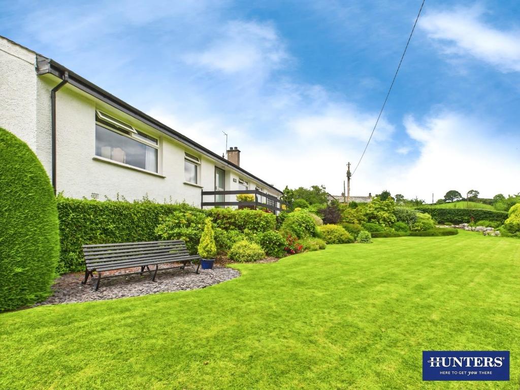 C787145f-CAM05424 G0-PR0016-STILL039.jpg