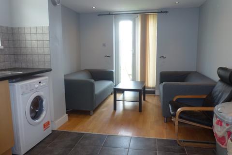 2 bedroom flat to rent, Daniel Street, Cathays, Cardiff, CF24
