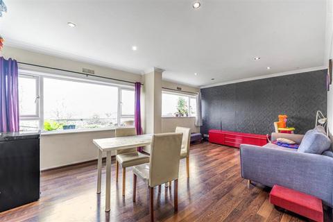 undefined, Burnt Ash Hill, London SE12