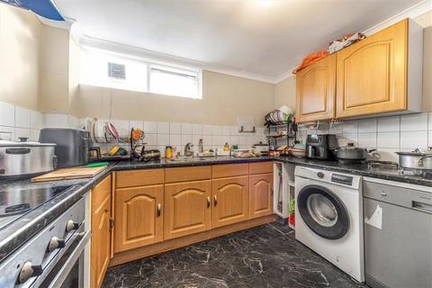undefined, Burnt Ash Hill, London SE12