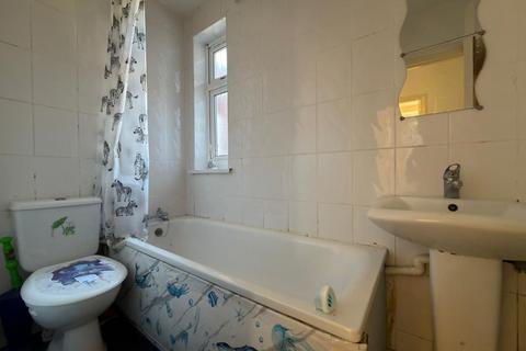 undefined, Flat 18 Western Court, Chandlers Way, Romford, Essex, RM1 3JR