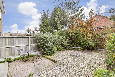 3 bedroom semi-detached house for sale, Gordon Square, Birchington, Kent