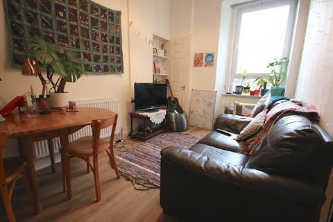 2 bedroom flat to rent, Wheatfield Road, Gorgie, Edinburgh, EH11