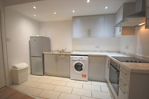 2 bedroom flat to rent, Wheatfield Road, Gorgie, Edinburgh, EH11