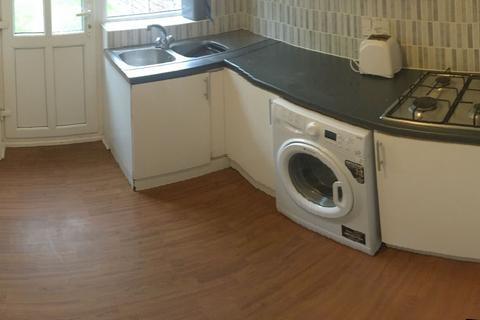 8 bedroom terraced house to rent, Egerton Road, Manchester