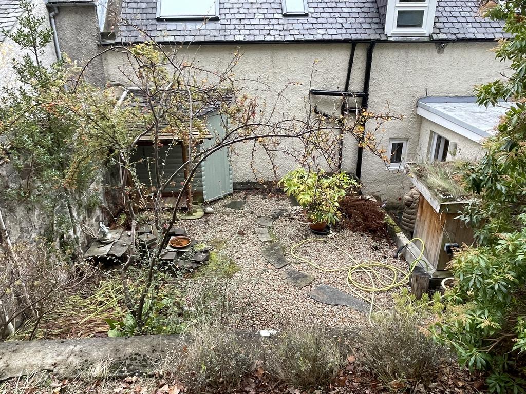 Garden a.JPG