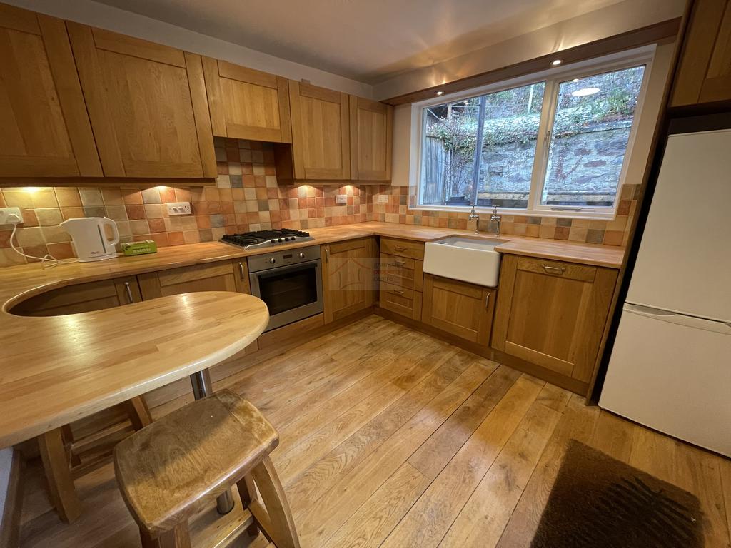Kitchen c.JPG