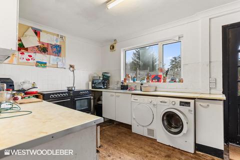 3 bedroom semi-detached house for sale, King George Road, Ware SG12
