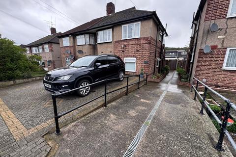 undefined, House Share – Spacious Double Room In Ilford