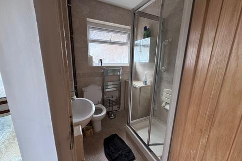 undefined, House Share – Spacious Double Room In Ilford